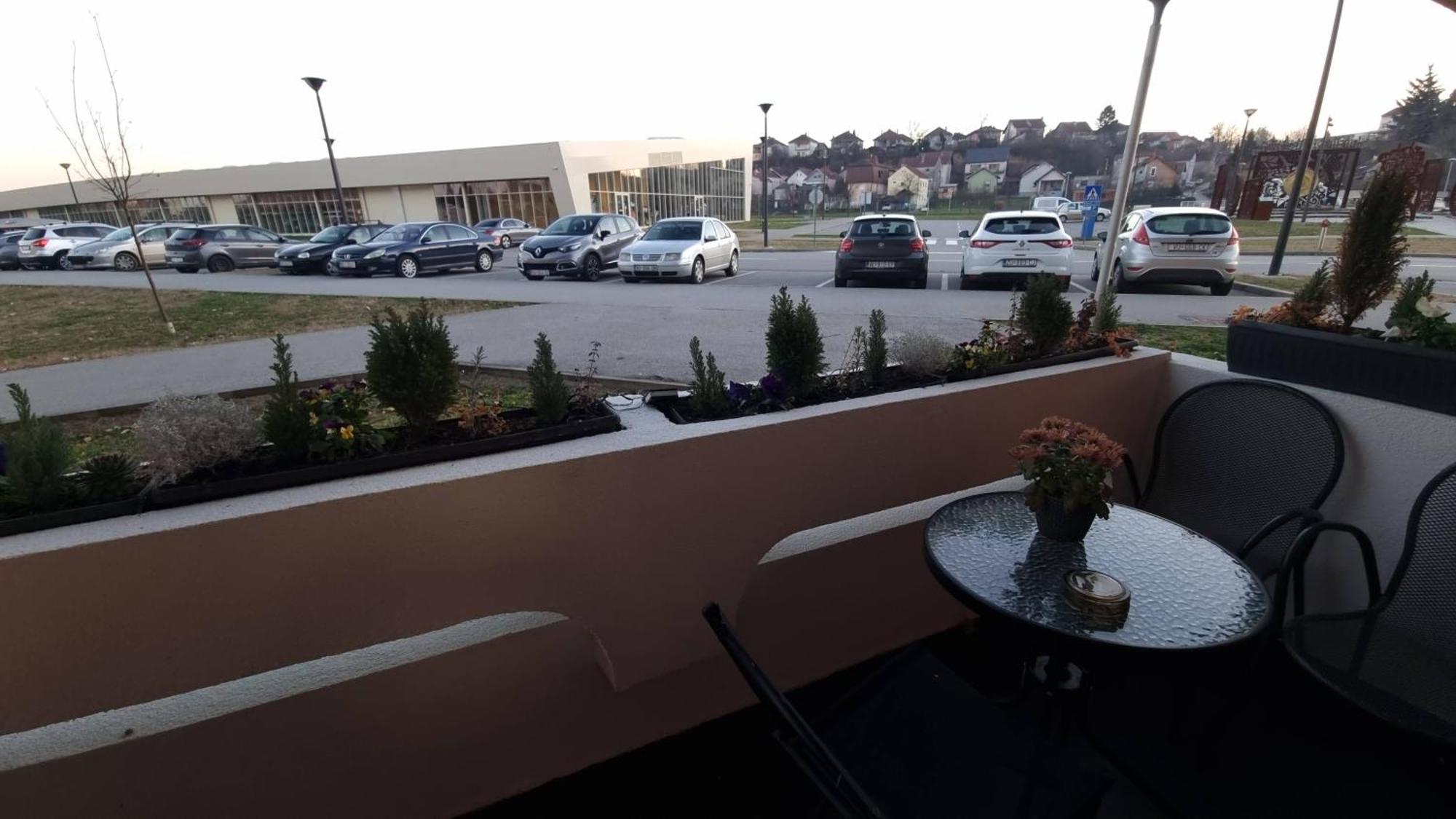Studio Apartman 404-401 Vukovar Luaran gambar